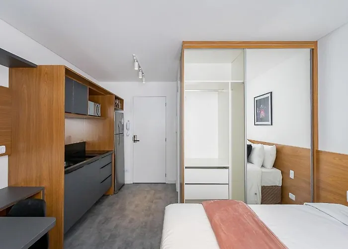 Housi Brickell One - Hbo0404