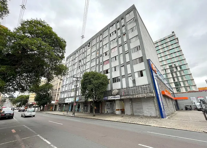 Excelente Apartamento No Centro De Curitiba