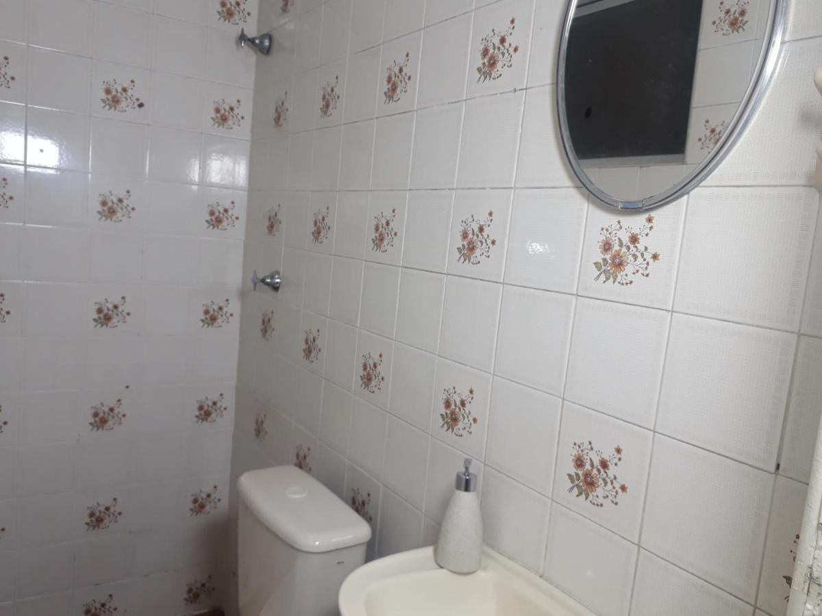 Proximo A Rodoviaria E Faculdades Curitiba