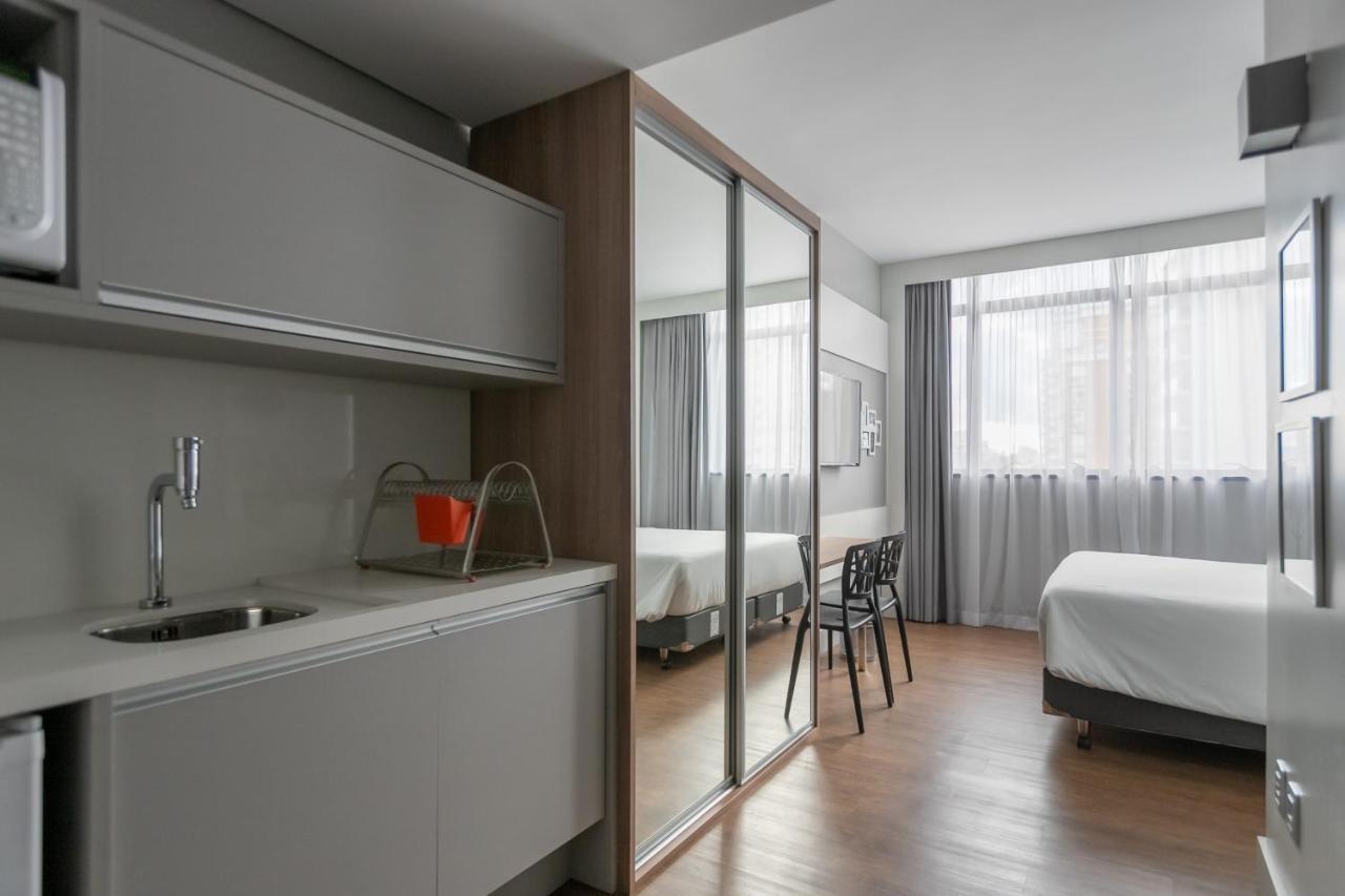 Apartamento Studio Premium Batel Hsb009