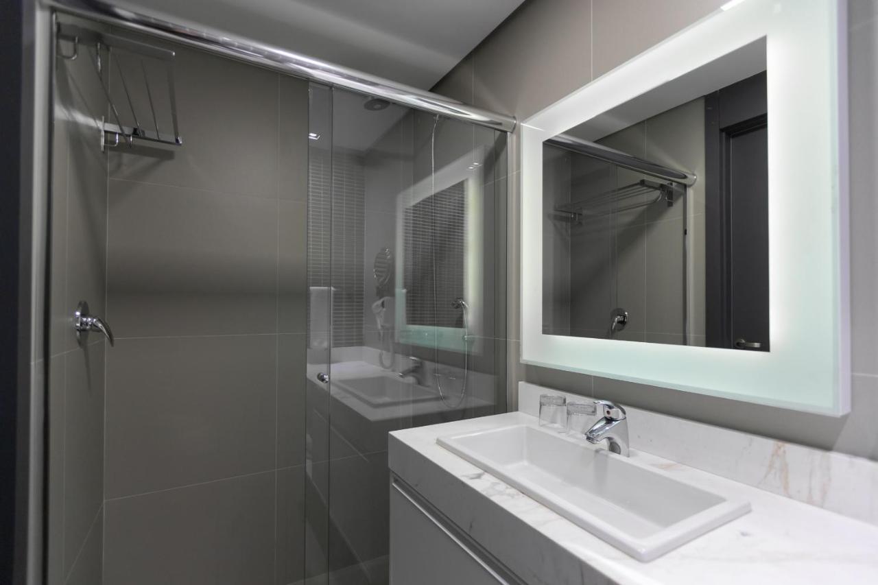 Studio Premium Batel Hsb009 Apartamento *