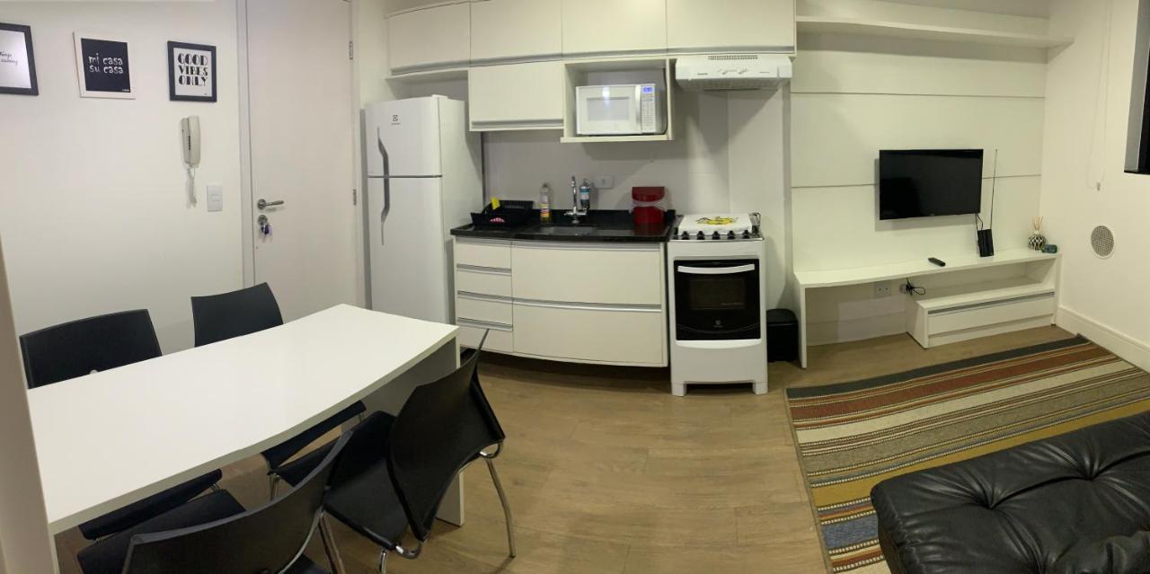 Encantador: Charming Furnished Flat In Reboucas * Curitiba