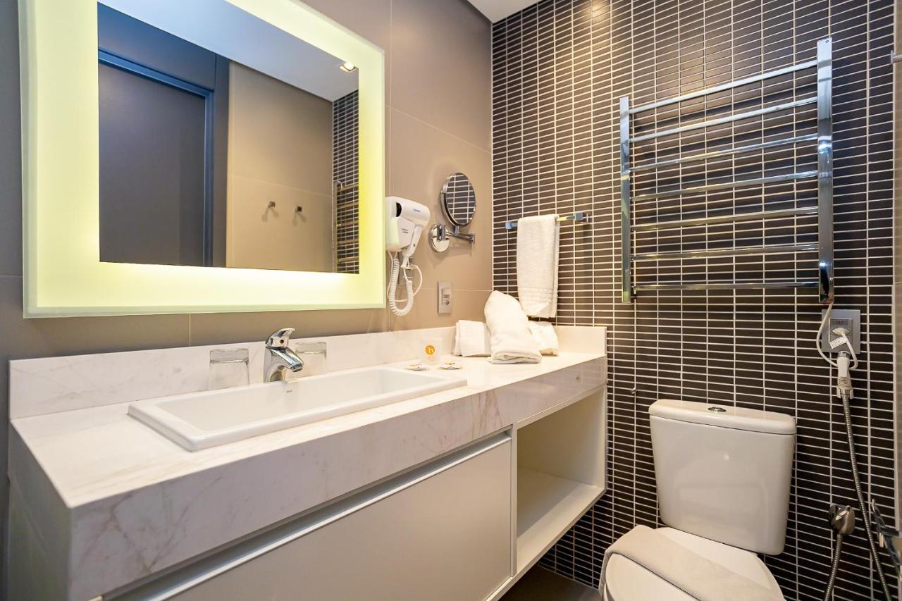 Apartment Studio Premium Batel - Hsb005 *
