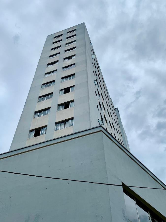 Apartment Encantador Suite: Vista E Cozinha Moderna No Bigorrilho Curitiba