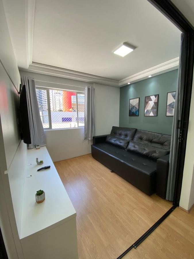 Apartamento Bigorrilho: Amplo, Moderno E Bem Localizado Curitiba