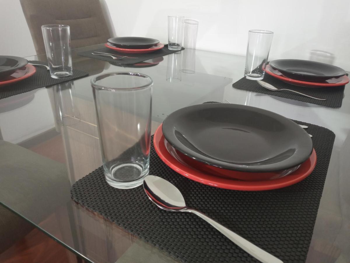Funcional E Confortavel Em Apartment