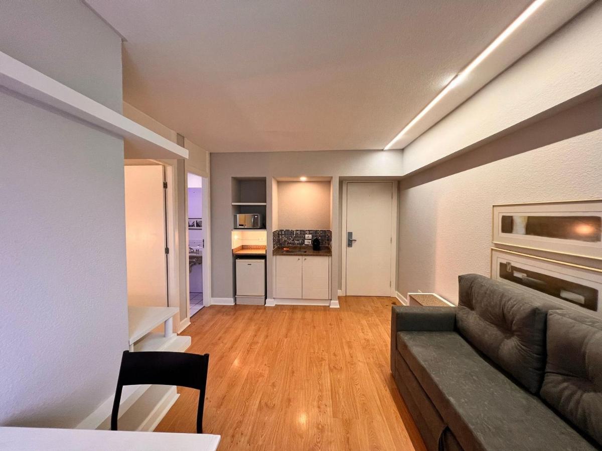 Flat No Local Do Centro/batel