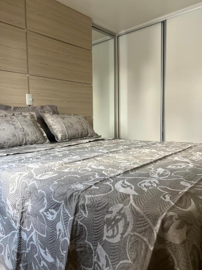 Apartamento No Centro De Curitiba,bem Localizado E Confortavel *