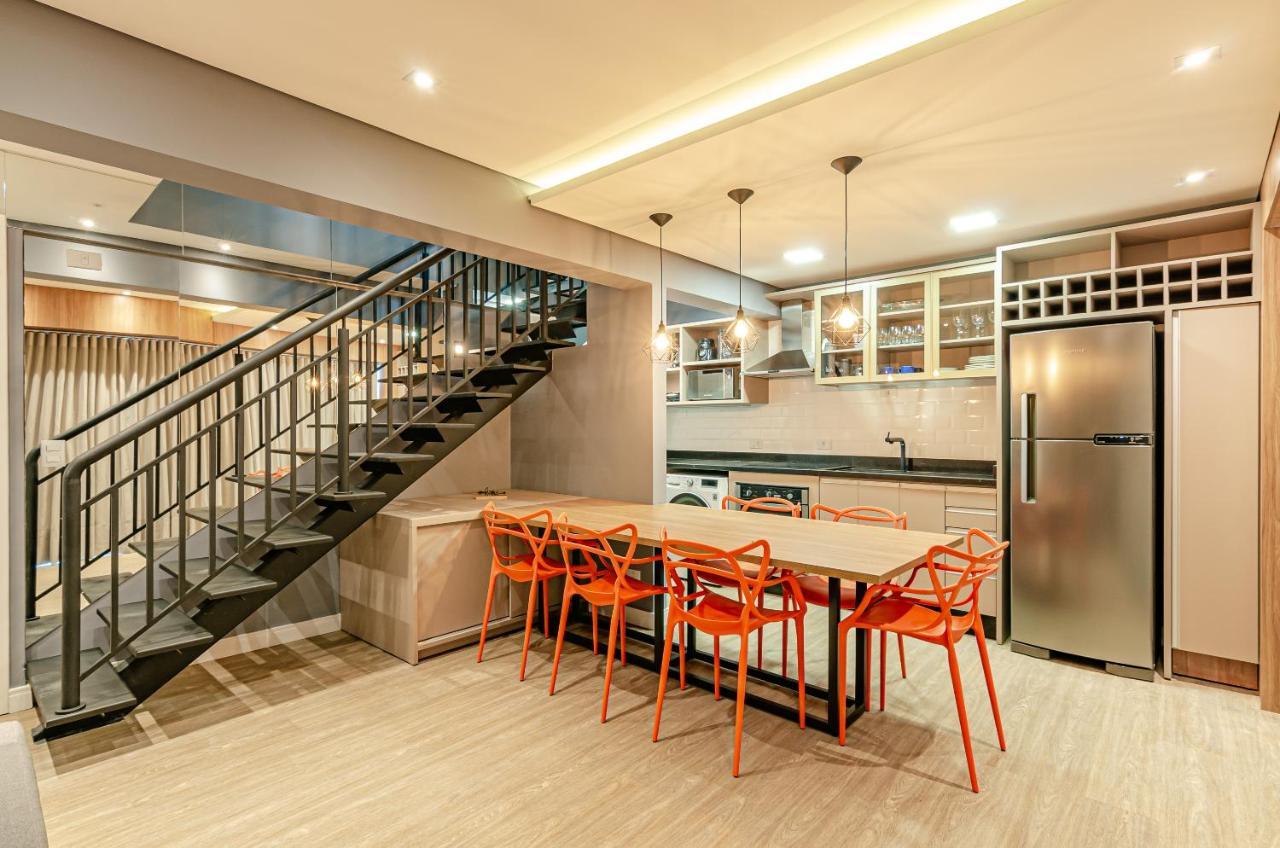 Duplex Incrivel, 2 Quartos, Varanda, 2 Vagas Batel By Urooms *