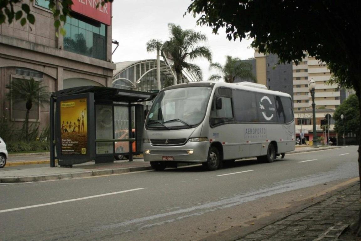 Apto 1q 300mb Fibra Otica Prox Shop Estacao Apartment Curitiba