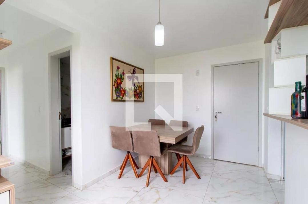 Apartamento 2 Quartos Condominio Clube 2 Vagas Garagem * Curitiba