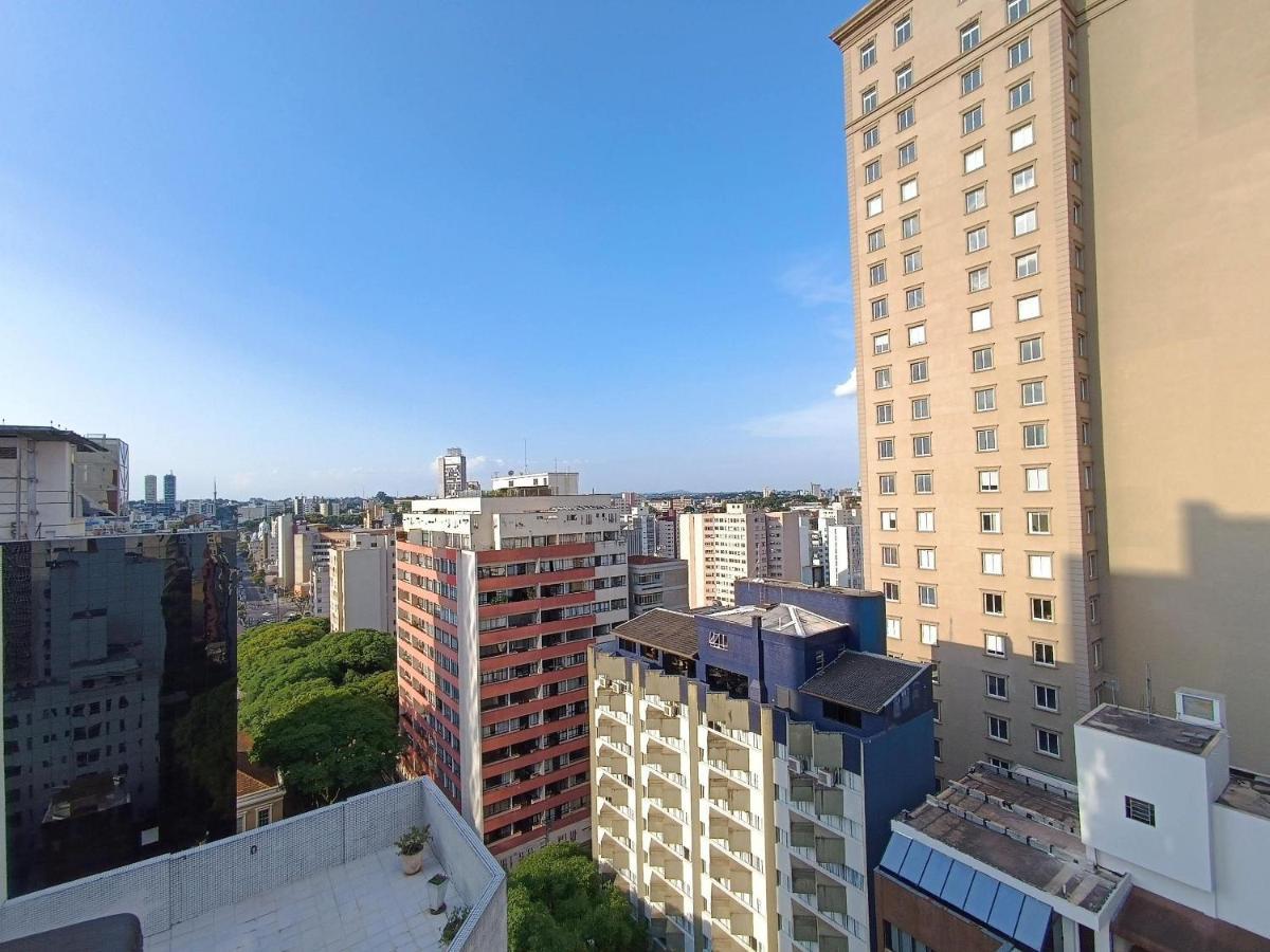 Apartamento Apto-flat Excelente Localizacao Centro-batel - Somente Familiares *