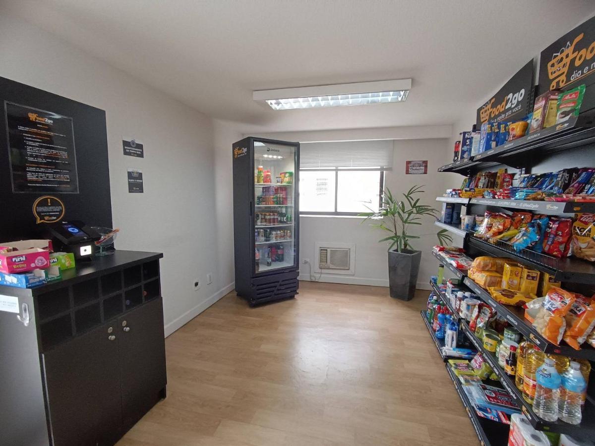 Apto-flat Excelente Localizacao Centro-batel - Somente Familiares Apartamento Curitiba