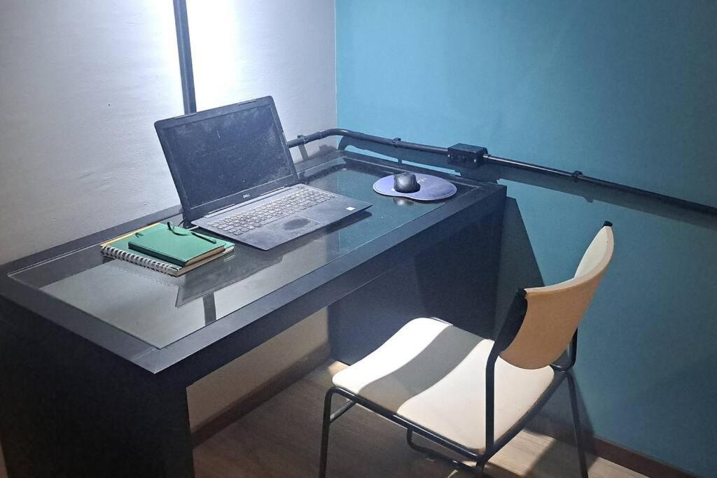 Apartamento Ape Centro/batel Otima Localizacao Portaria 24h