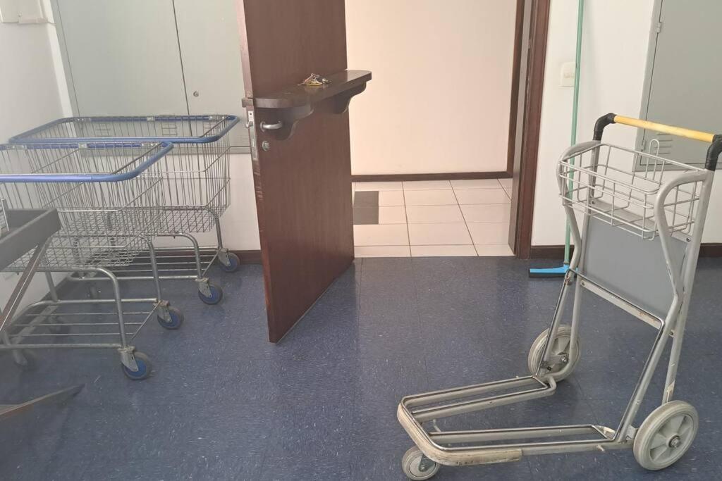 Ape Centro/batel Otima Localizacao Portaria 24h Apartamento *