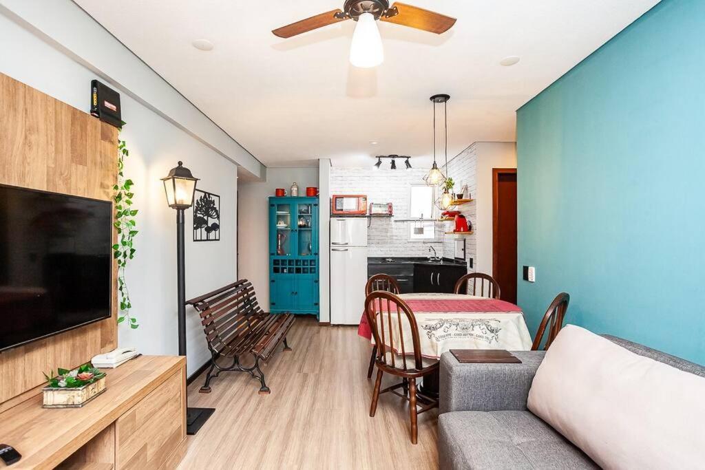 Apartamento Ape Centro/batel Otima Localizacao Portaria 24h *