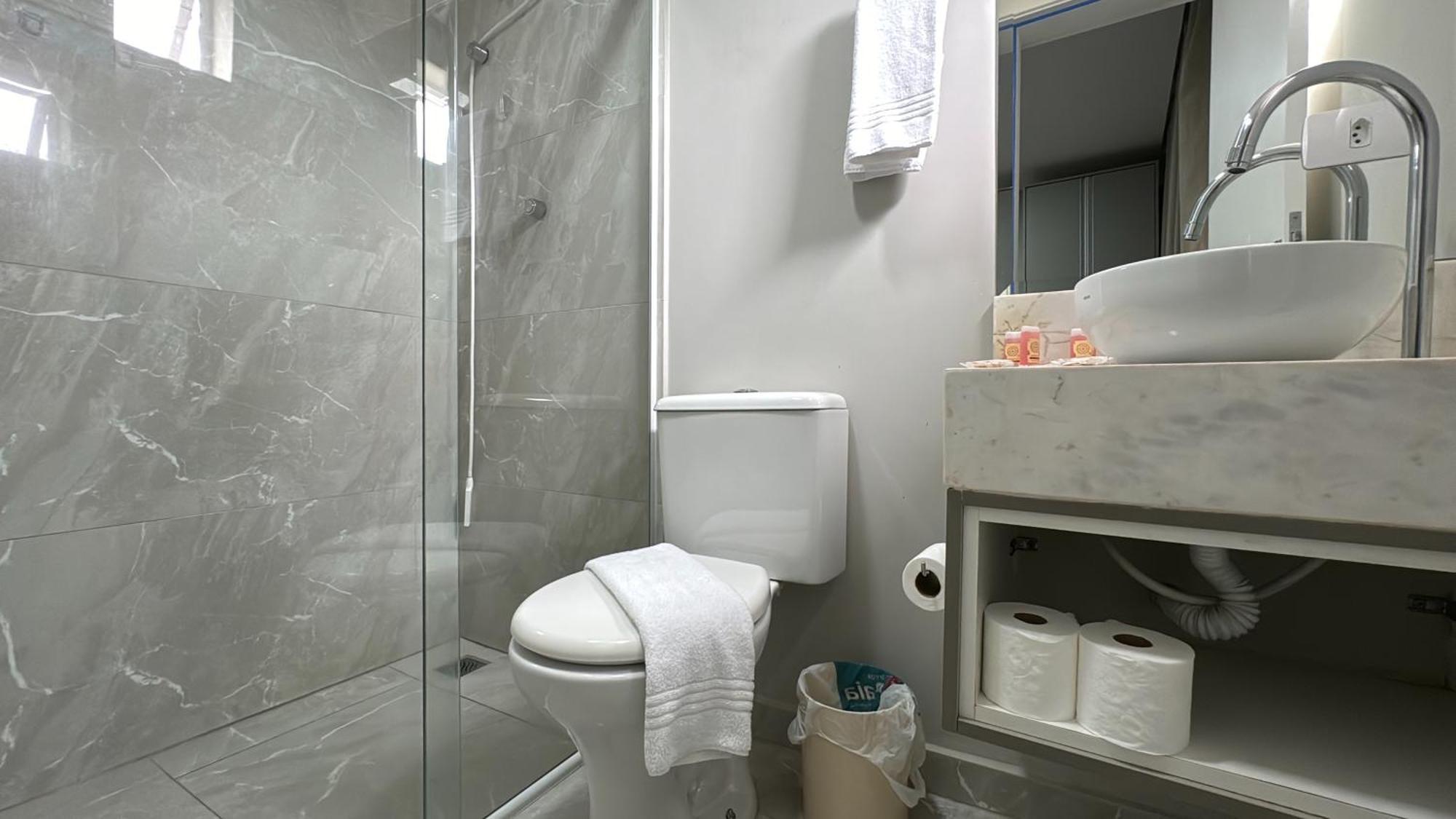 Apartamento 14- Decorado Com Otima Localizacao!!! Curitiba