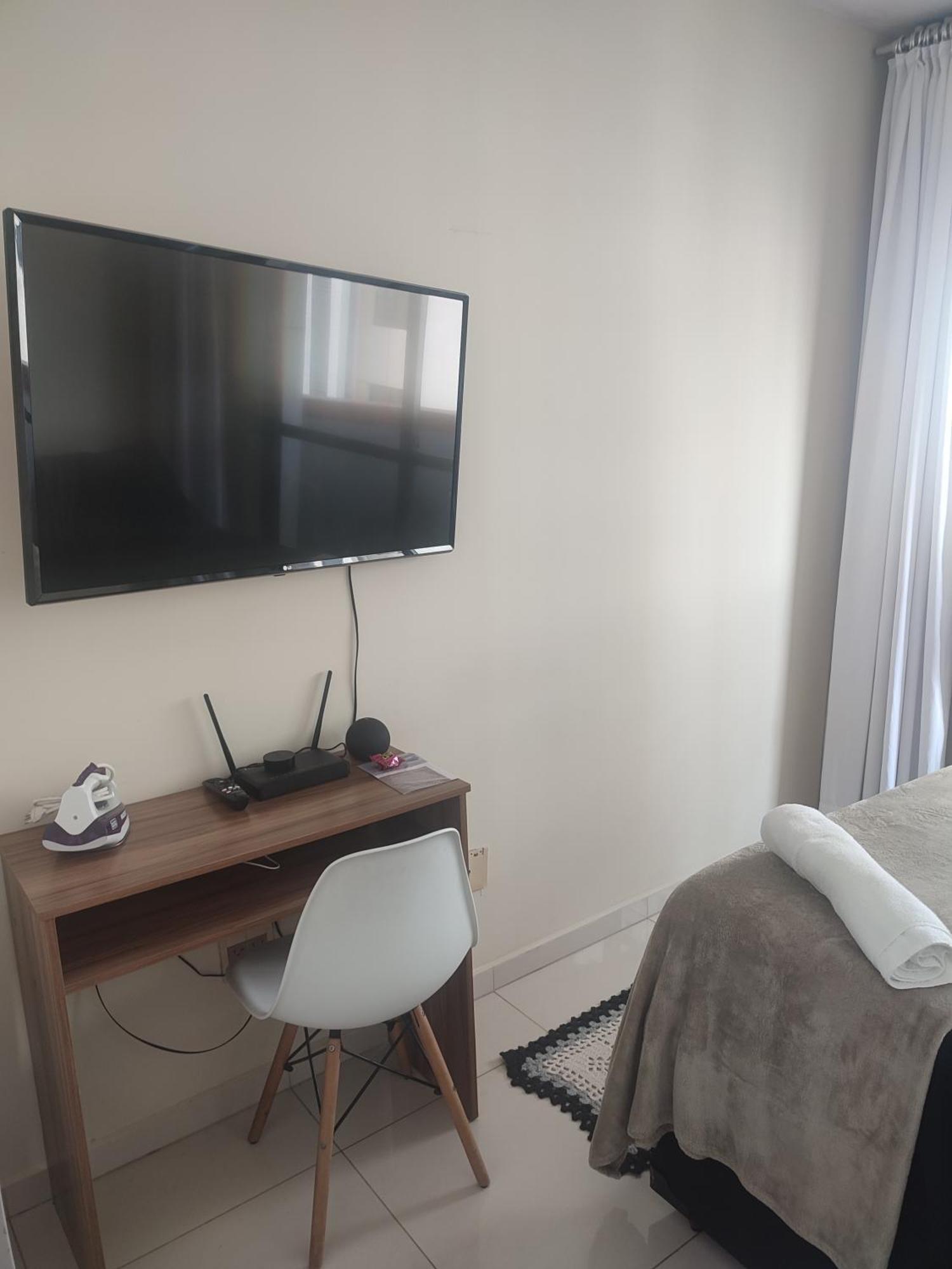 Quarto Na Regiao Central Com Alexa Integrada E Sacada *