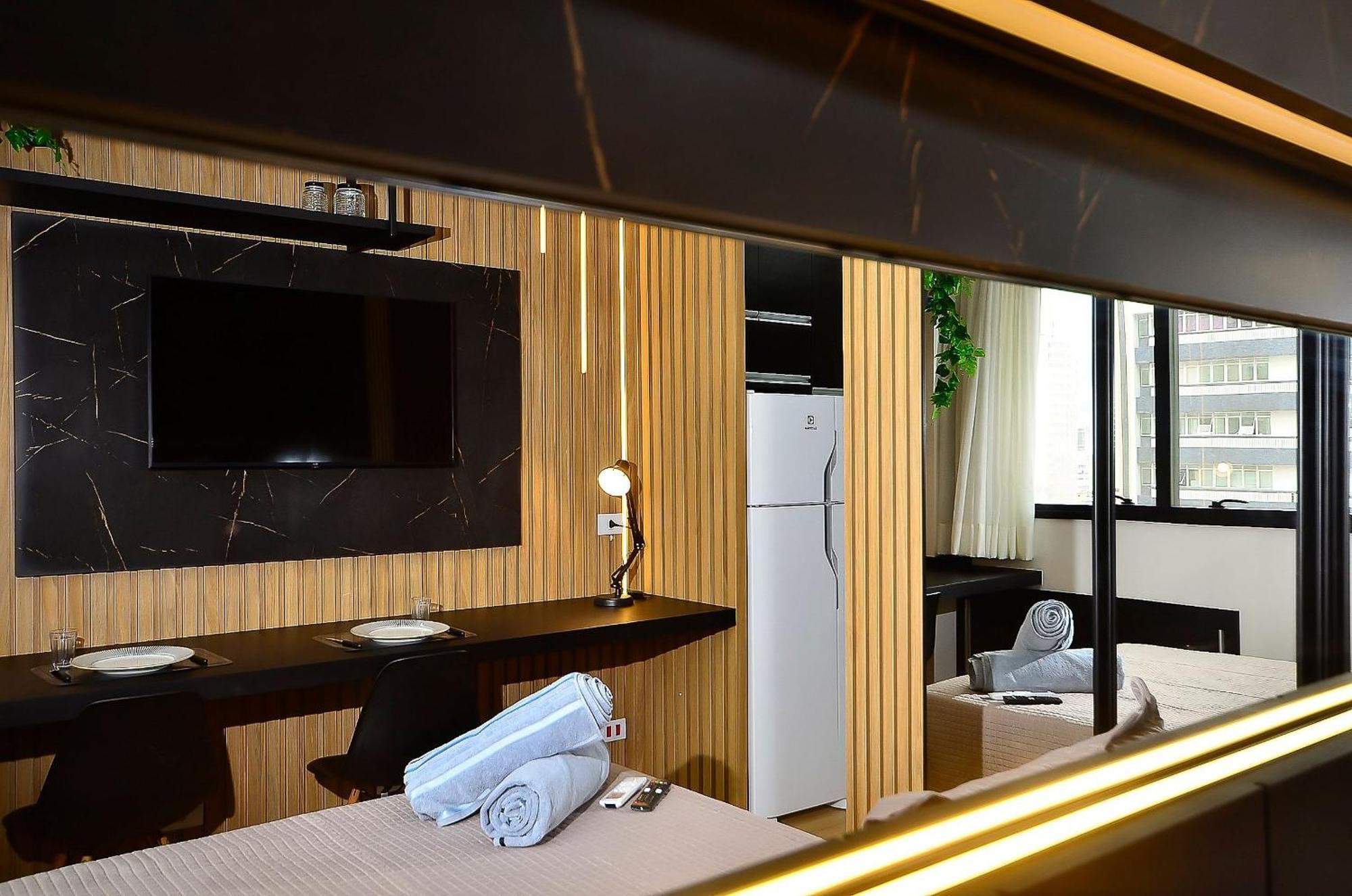 Apartamento Completos Com Pisicina Aquecida No Centro De * Curitiba