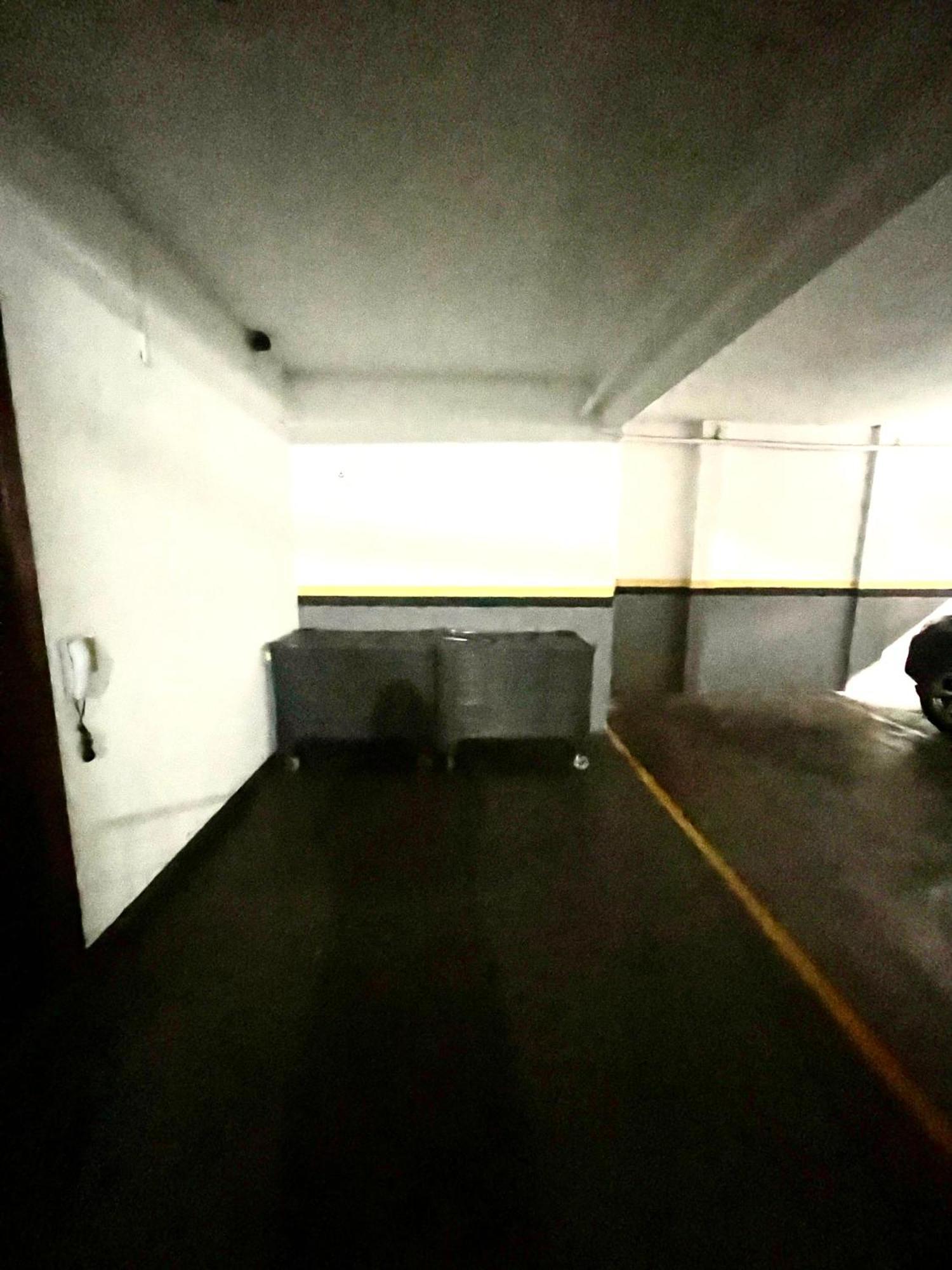 Ape Central Com Garagem E Sacada