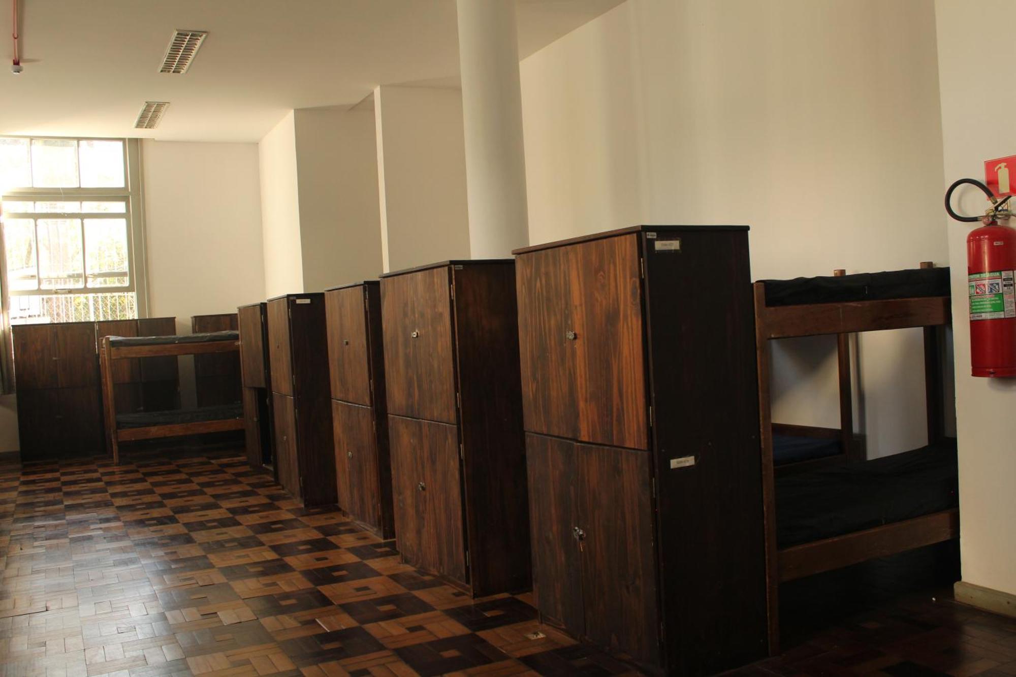 Casa Do Estudante Universitario Do Parana *