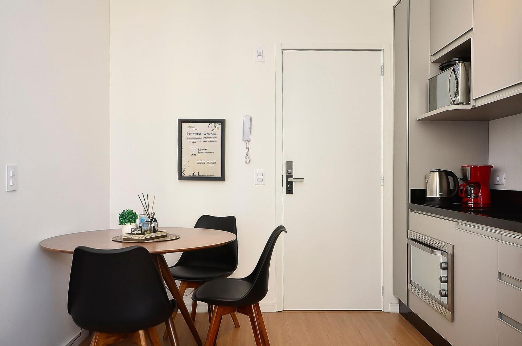 Apartamento Completos Com Pisicina Aquecida No Centro De Apartment Curitiba