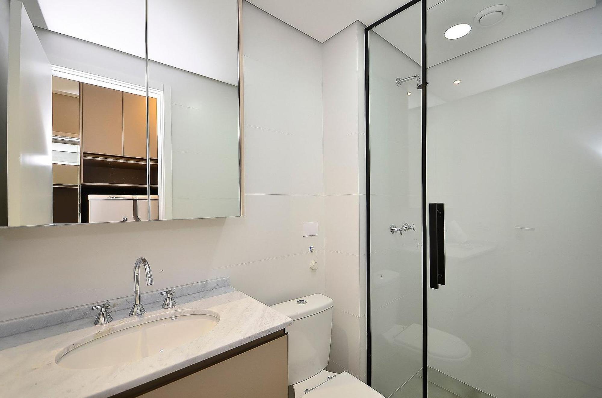 Apartamento Completos Com Pisicina Aquecida No Centro De Curitiba