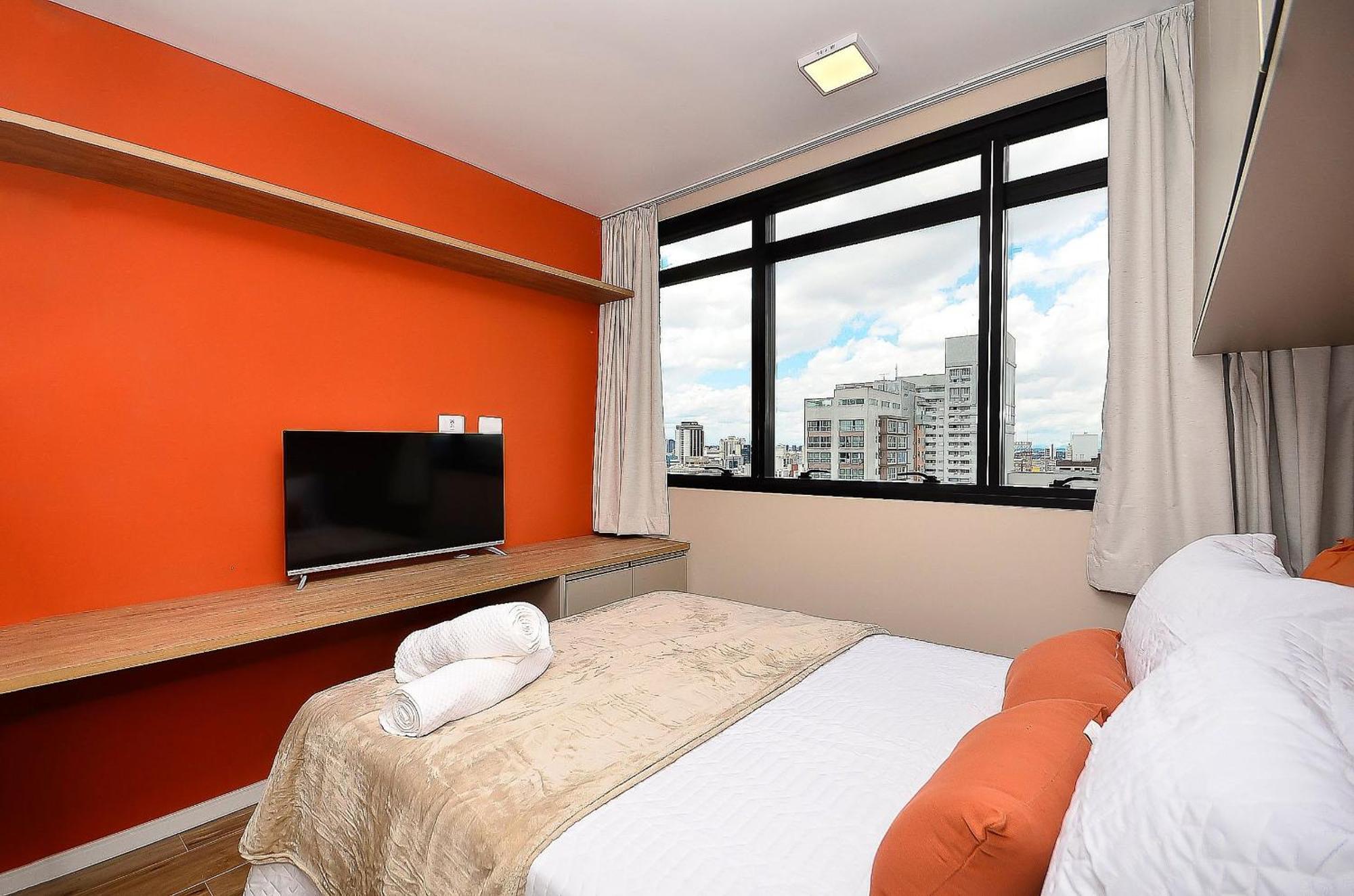 Apartamento Completos Com Pisicina Aquecida No Centro De Apartment Curitiba