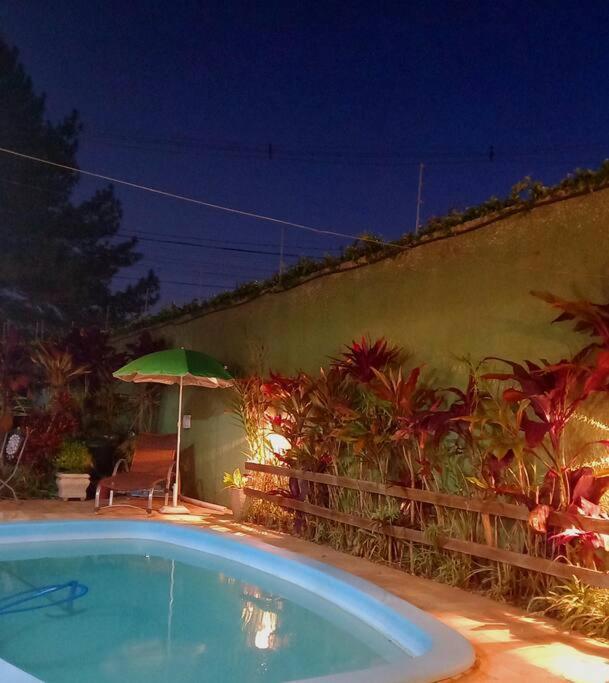 Casa Sobrado Com Piscina Santa Felicidade 6 Pessoa Casa de férias