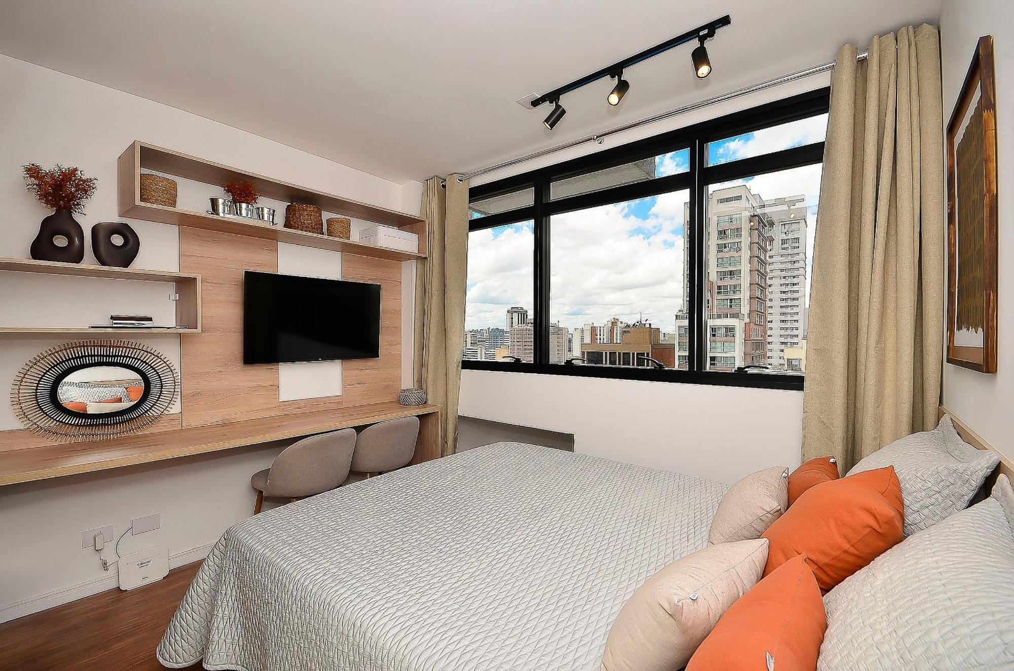Apartamento Completos Com Pisicina Aquecida No Centro De Apartment Curitiba