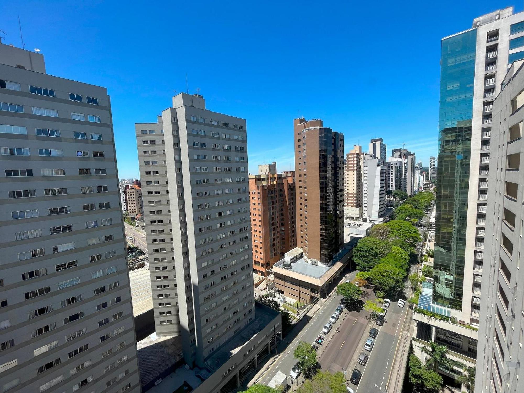 Apartamento Localizacao Excelente - Proximo Parque Barigui *