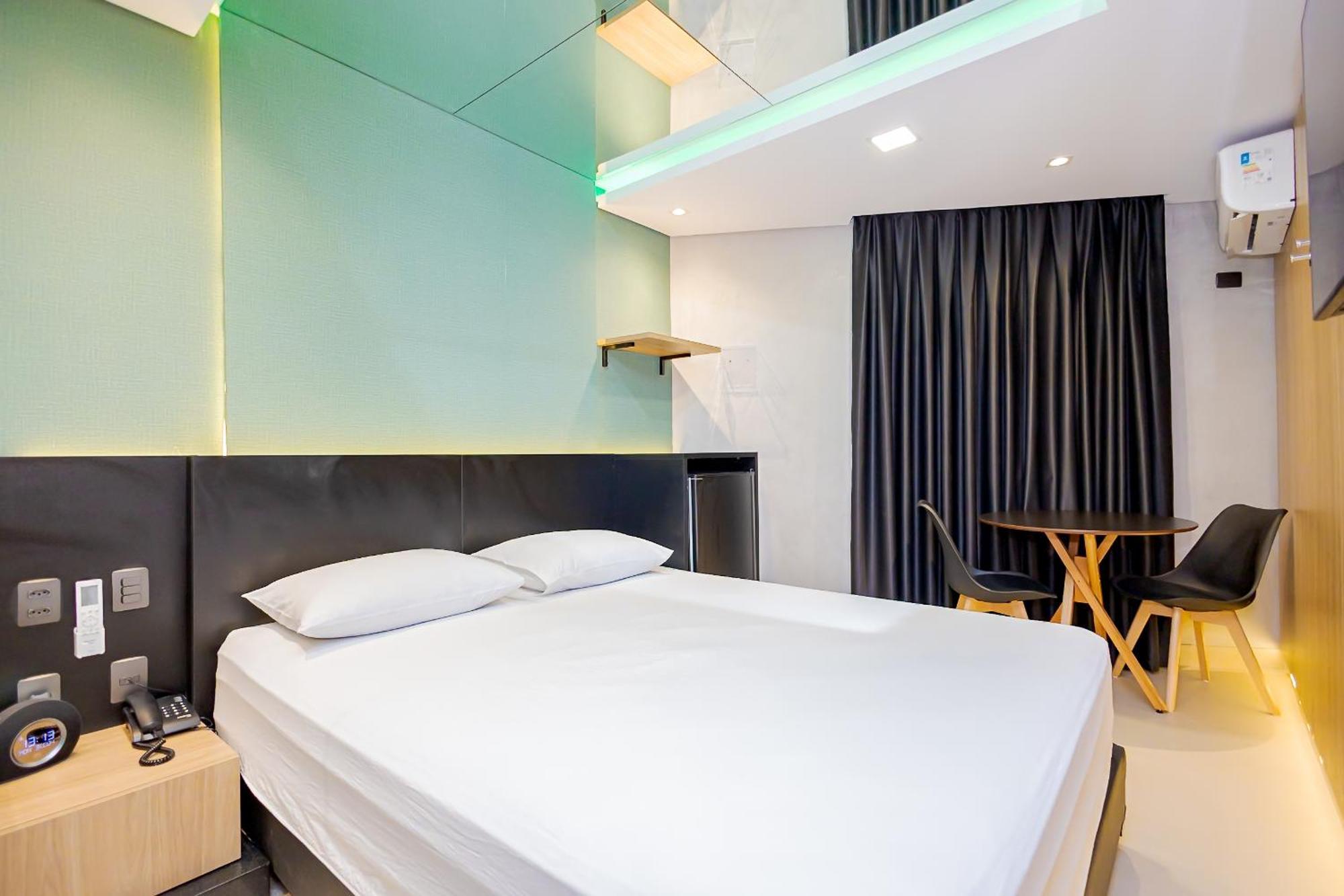 Love hotel Drops Express