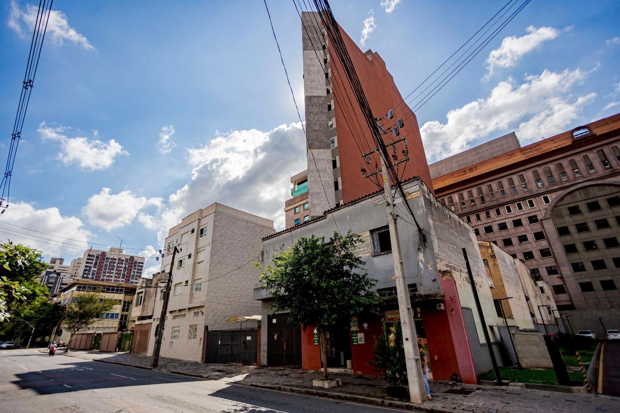 Edificio Royal - No Local Do Centro De Apartamento