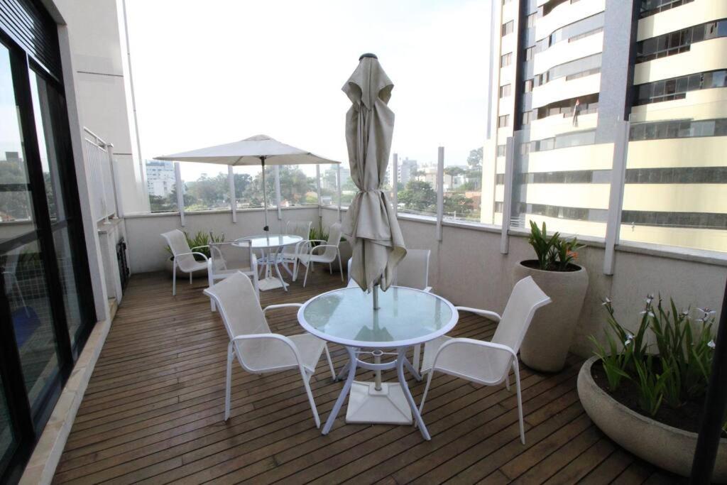 Apartamento No Cabral Em Curitiba, Com 3 Quartos Sendo Um Closed, E 2 Garagens Curitiba