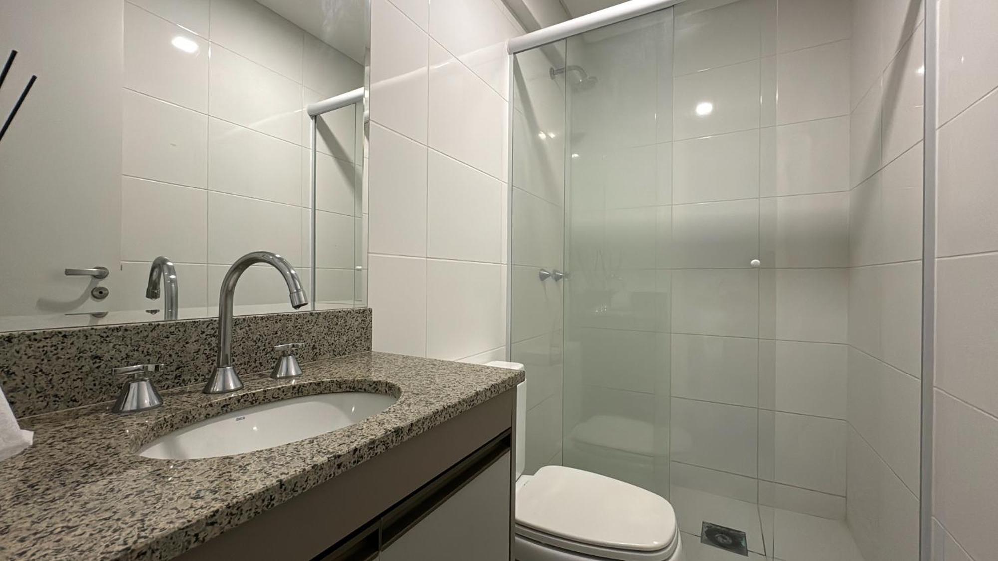 Batel Com Otima Localizacao Apartamento
