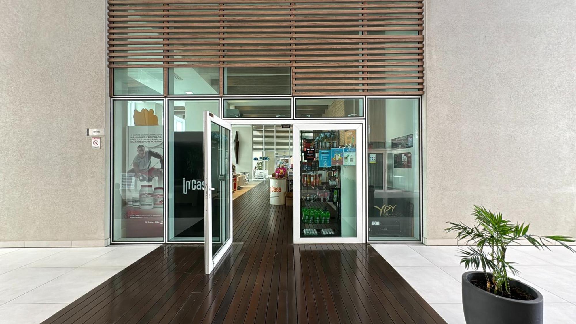 Batel Com Otima Localizacao Apartamento *