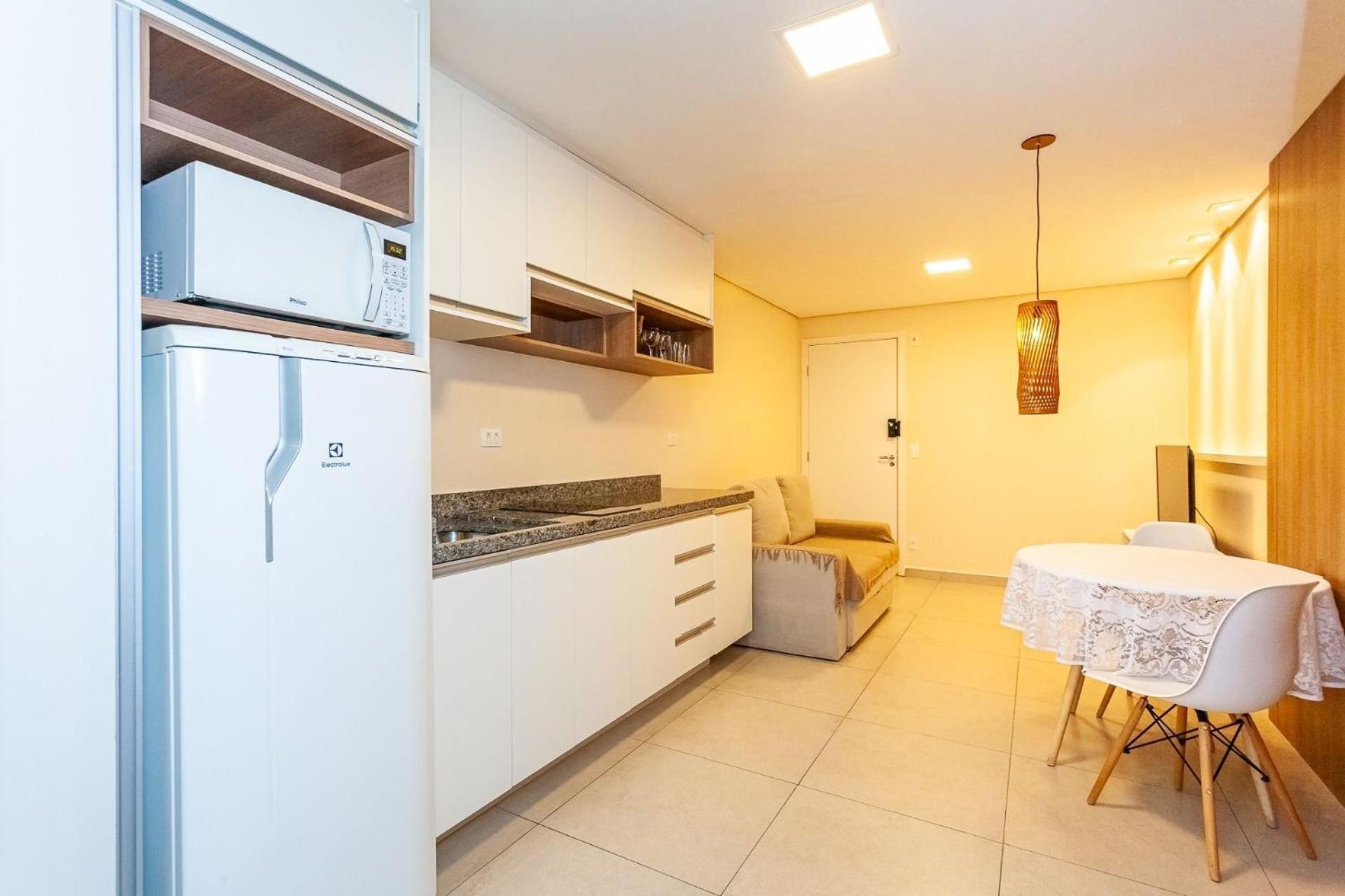 Apartamento Aconchegante Centro Civico Frente Shop Mueller