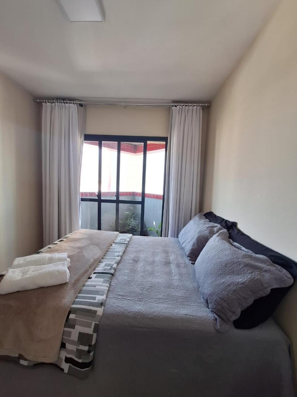 Quarto Na Regiao Central Com Alexa Integrada E Sacada Curitiba