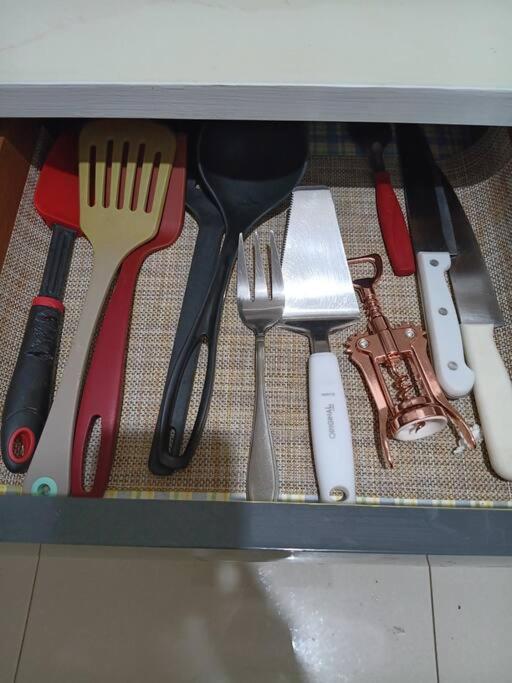 Apartamento Apto Espacoso 3 Quartos *