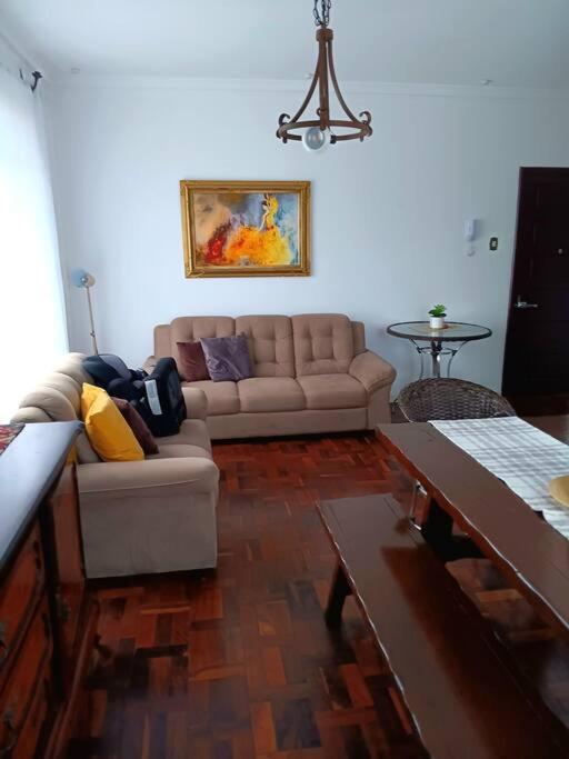 Apto Espacoso 3 Quartos Apartamento