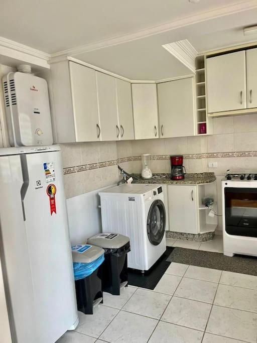 Amplo No Centro Apartamento