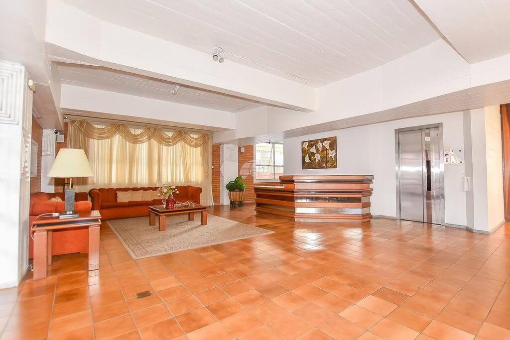 Apartamento Amplo No Centro Curitiba