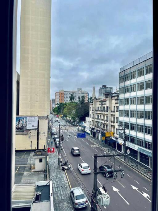 Amplo No Centro Curitiba