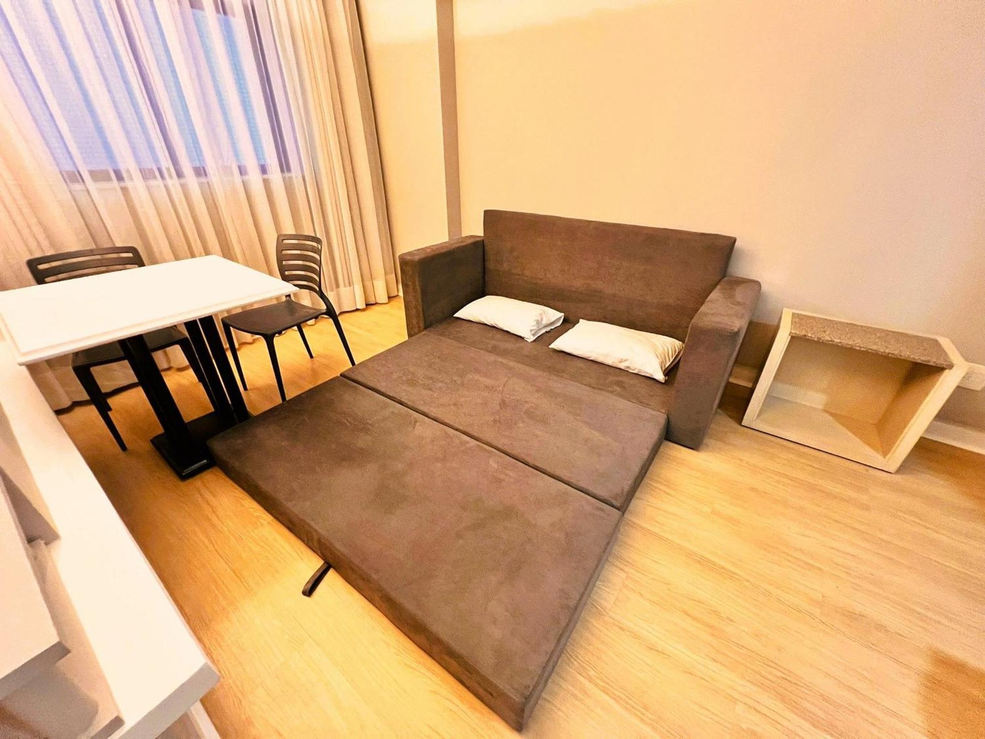 Flat No Local Do Centro/batel * Curitiba