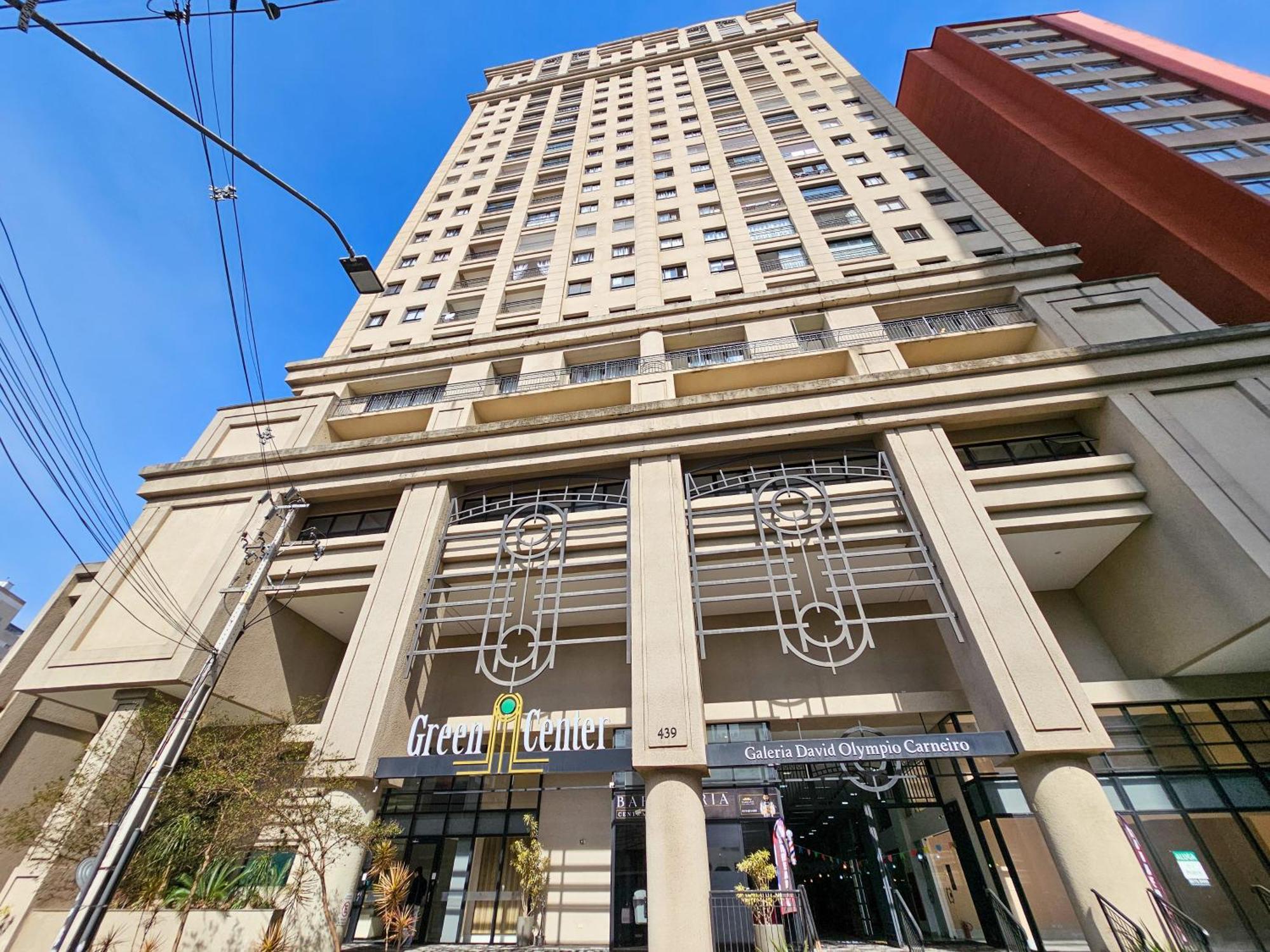 Residencial Center - *