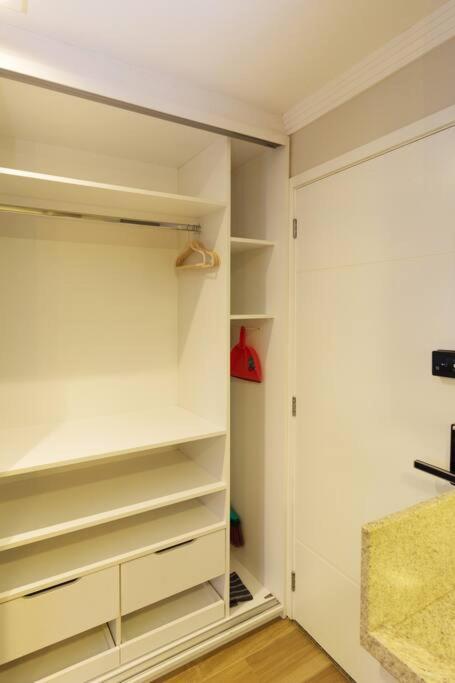 Moderno Ap 56 Soho Life *