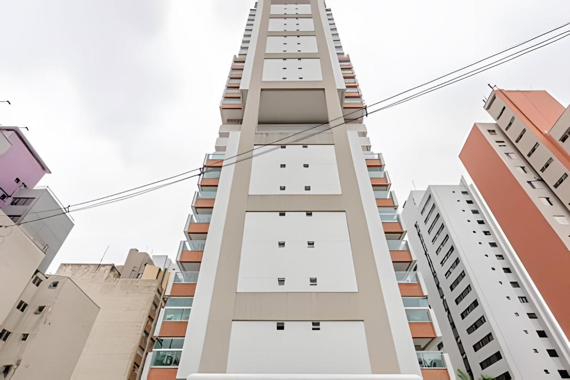 Duplex Incrivel, 2 Quartos, Varanda, 2 Vagas Batel By Urooms