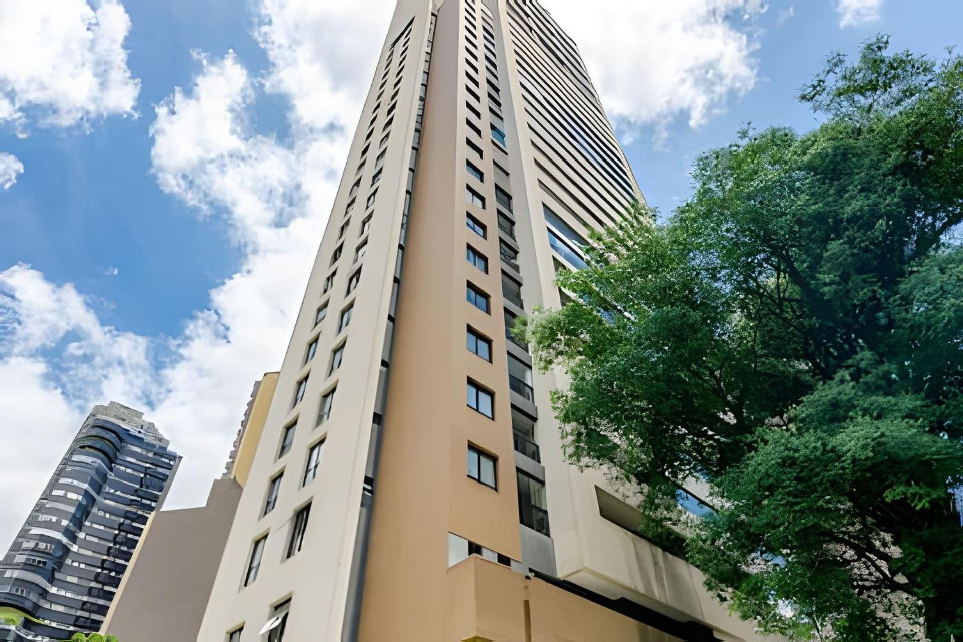 Dois Quartos Clube De Luxo Sky Com Vaga By Urooms Apartamento Curitiba