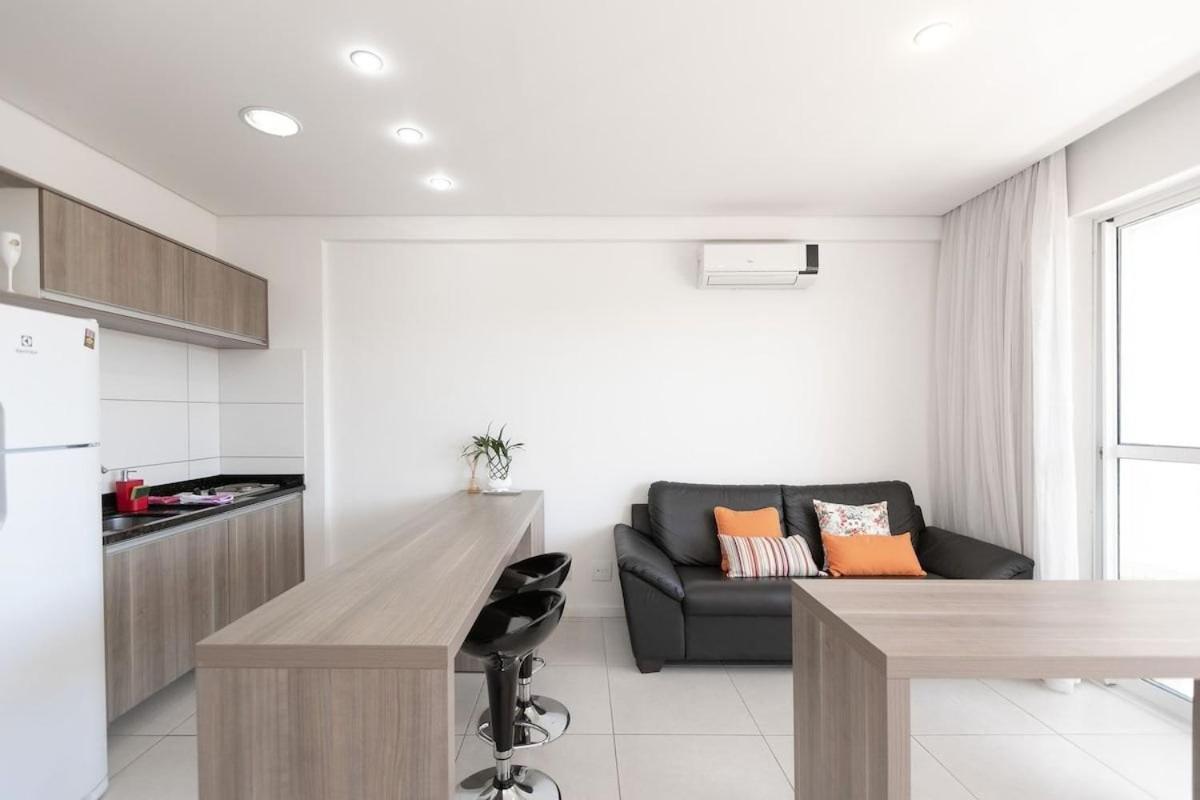 Apartamento Com Sacada