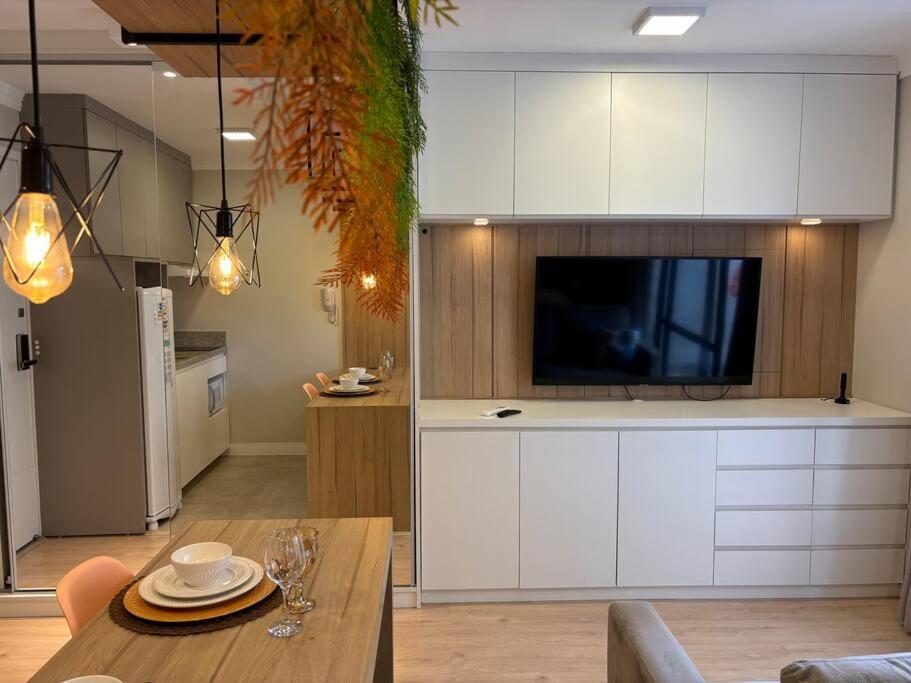 Moderno Com Sacada Ap 25 Soho Life Apartment